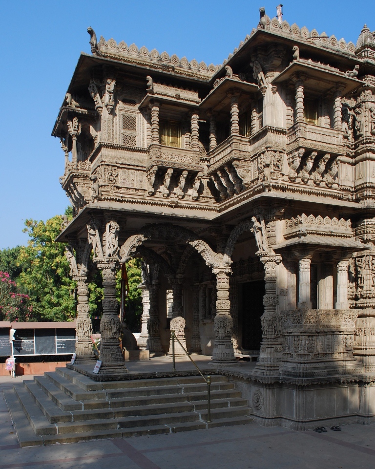 Hutheesing Jain Temple Decoration of the gateway porch