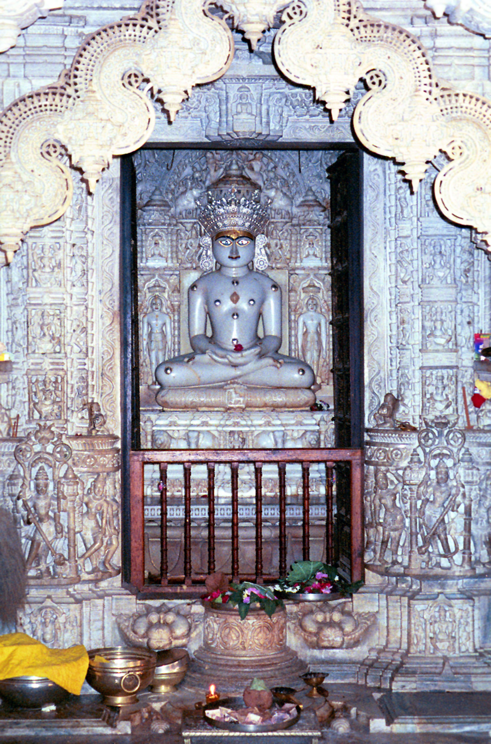 Idol of Adinath at Ranakpur Jain Temple